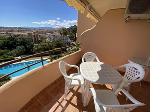 Apartamento en venta en Los Pacos, Fuengirola, Málaga