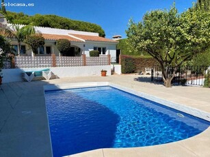 Espectacular Casa de 3 Habitaciones con Vistas Impresionantes en Benalmádena