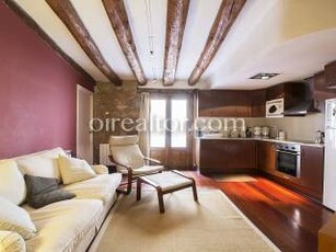Piso de dos habitaciones 65 m², Sant Pere-Santa Caterina-La Ribera, Barcelona