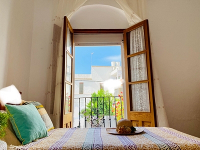 Casa de 3 dormitorios en zona buena del casco histórico de Tarifa.