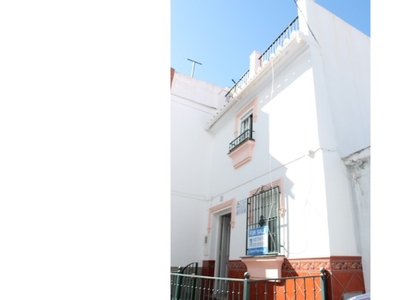 DelIghtful Townhouse WIth Roof Terrace Competa Centre