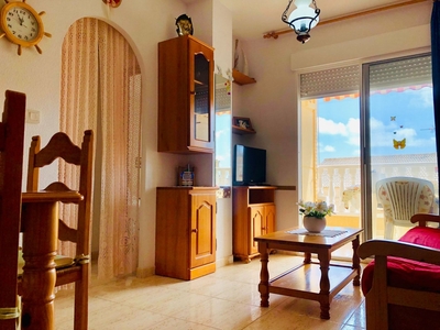 Luminoso apartamento en Guardamar playa en excelente estado