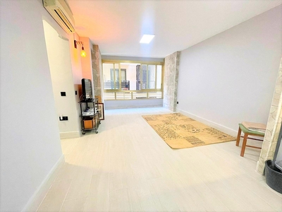 SE VENDE APARTAMENTO DE 1 DORMITORIO EN PLENO CENTRO DE BENIDORM! SEVENDGROUP.COM!