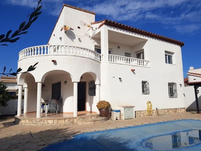 Venta de casa con piscina y terraza en L'Ametlla de Mar, Les Tres Cales