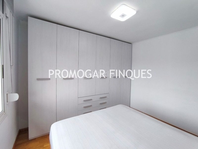Alquiler ático con 3 habitaciones amueblado con ascensor, calefacción y aire acondicionado en Cornellà de Llobregat