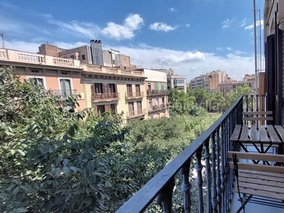Alquiler piso a estrenar en alquiler en Sant Antoni en Barcelona