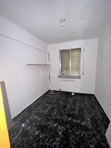 Alquiler piso con 3 habitaciones con aire acondicionado en Reus