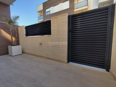 Casa adosada exclusiva promocion de duplex de obra nueva con piscina comunitaria en San Javier