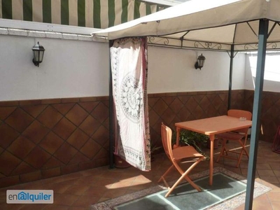 Casa / Chalet en alquiler en Granada de 140 m2