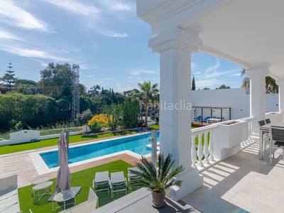 Casa en calle las gardenias casa con 3 habitaciones amueblada con parking, calefacción y aire acondicionado en Marbella