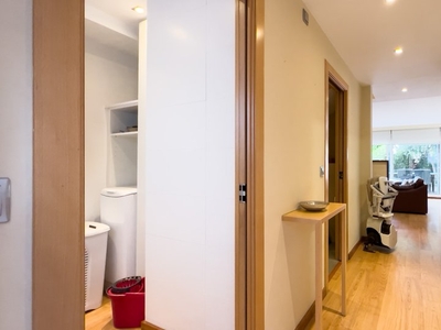 Piso en alquiler de 2 habitaciones en Finestrelles, Barcelona