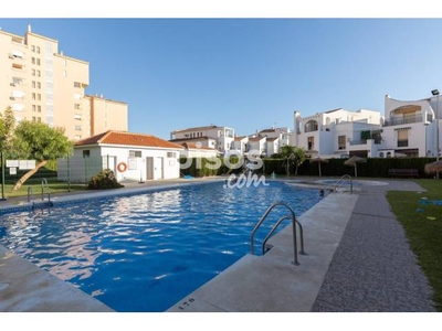 Piso en venta en A Urbanización La Perla de Andalucia