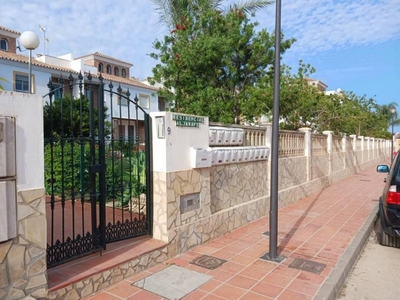 Venta Casa adosada en Avenida SANTA ROSA Torrox. Buen estado con terraza 294 m²