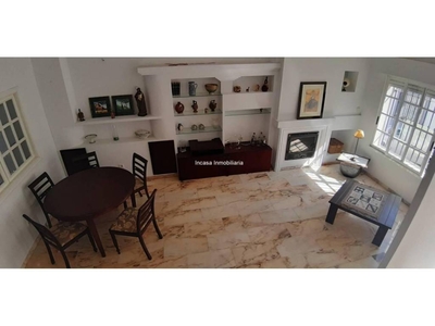 Venta Casa adosada en Calle Candon Valverde del Camino. Buen estado 112 m²