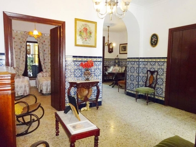 Venta Casa adosada en Sevilla Olivares. Con terraza 292 m²