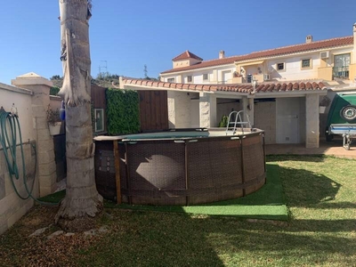 Venta Casa pareada Vélez-Málaga. Buen estado 150 m²