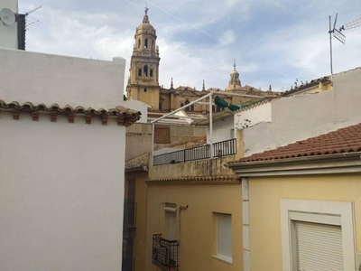 Venta Casa unifamiliar Jaén. Con balcón 400 m²