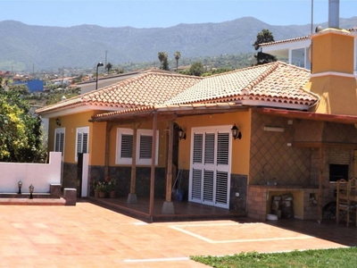 Venta Casa unifamiliar La Orotava. Con terraza 530 m²