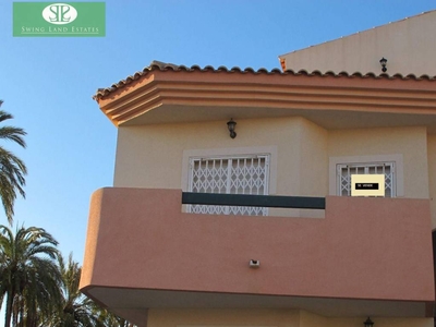 Venta Casa unifamiliar Los Alcázares. Con terraza 90 m²