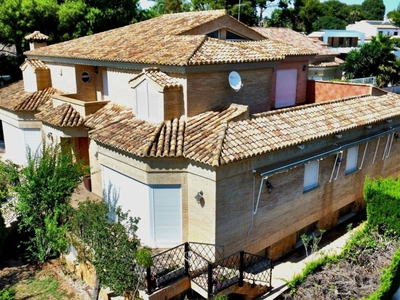 Venta Casa unifamiliar Paterna. Con terraza 1060 m²