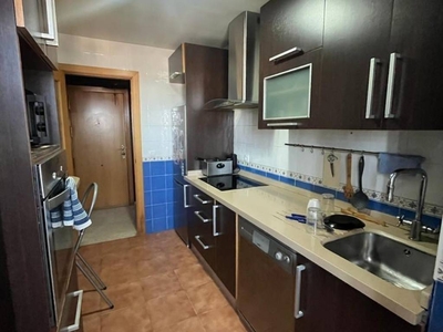 Venta Piso Algeciras. Piso de tres habitaciones Con balcón