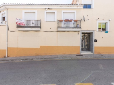 Venta Piso Armilla. Piso de una habitación en Calle de Murillo. Primera planta con balcón