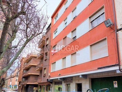 Venta Piso Ávila. Piso de cuatro habitaciones Segunda planta con terraza