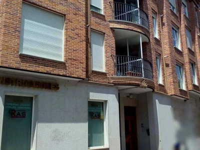 Venta Piso Ávila. Piso de dos habitaciones en Calle Bajada D.alonso. Segunda planta