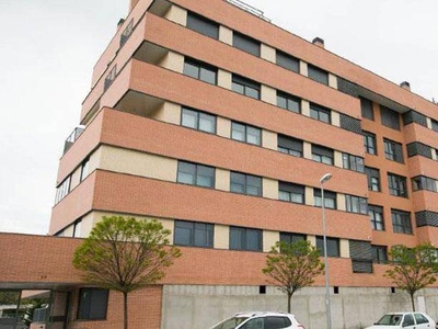 Venta Piso Ávila. Piso de dos habitaciones en Calle Derechos Humanos. Tercera planta