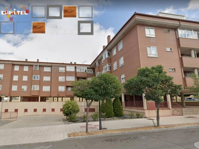 Venta Piso Ávila. Piso de tres habitaciones en Calle Vereda Del Esquileo 7. Buen estado tercera planta
