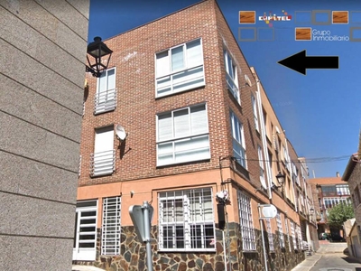 Venta Piso Ávila. Piso de tres habitaciones en Cl Paz 4. Buen estado tercera planta con balcón