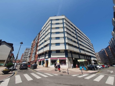 Venta Piso Avilés. Piso de tres habitaciones en Avenida de Portugal. Buen estado primera planta