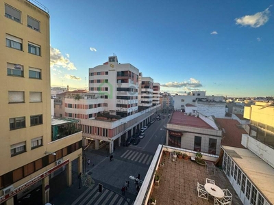 Venta Piso Badajoz. Piso de cuatro habitaciones Buen estado cuarta planta plaza de aparcamiento