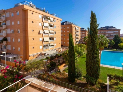 Venta Piso Badajoz. Piso de tres habitaciones Segunda planta con balcón