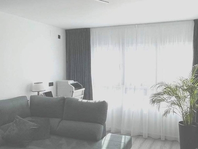 Venta Piso Benidorm. Piso de dos habitaciones Buen estado quinta planta con terraza