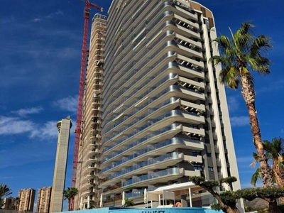 Venta Piso Benidorm. Piso de tres habitaciones Con terraza