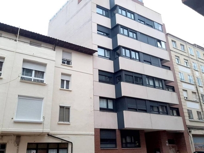 Venta Piso Burgos. Piso de tres habitaciones en Calle ALFAREROS. Buen estado con terraza