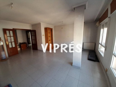 Venta Piso Cáceres. Quinta planta