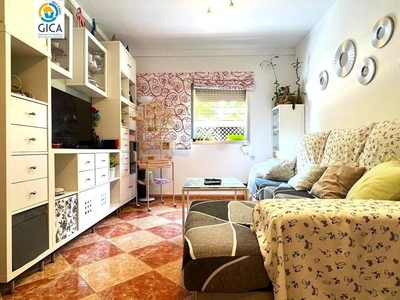 Venta Piso Cádiz. Piso de tres habitaciones