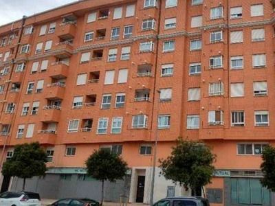 Venta Piso Castellón de la Plana - Castelló de la Plana. Piso de tres habitaciones en Calle Vall D'uixo. Segunda planta