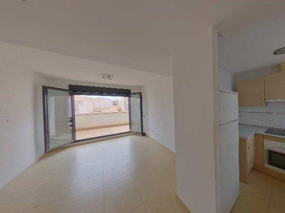 Venta Piso El Ejido. Piso de dos habitaciones en Calle Alvarez De Castro. Tercera planta con terraza