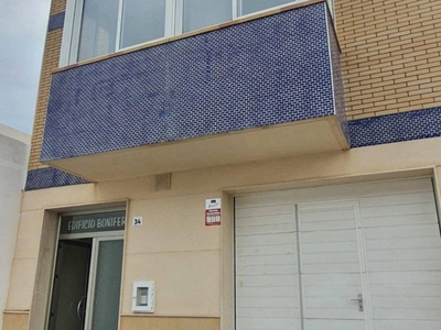 Venta Piso El Ejido. Piso de tres habitaciones en Boqueron (b). Primera planta con balcón