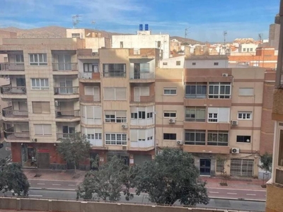 Venta Piso en Calle Doctor Carracido 21. Almería. Buen estado cuarta planta