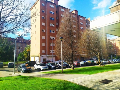 Venta Piso en Calle Pena Santa de Enol 14. Gijón. Buen estado quinta planta calefacción central