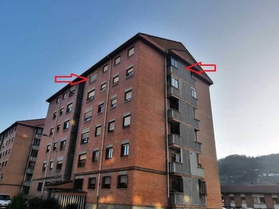 Venta Piso en Calle RIOSA 1. Mieres (Asturias). A reformar quinta planta con balcón calefacción individual