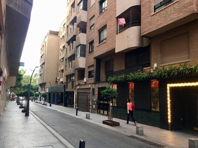 Venta Piso en general tamayo. Almería. Buen estado cuarta planta plaza de aparcamiento con balcón