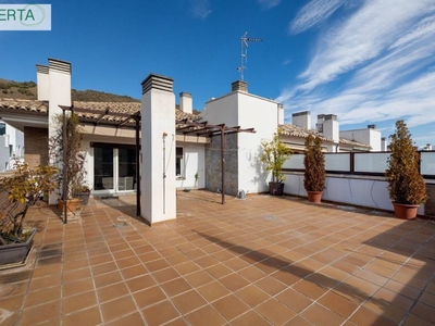 Venta Piso Granada. Piso de dos habitaciones en Picos De Europa (lan). Cuarta planta con terraza