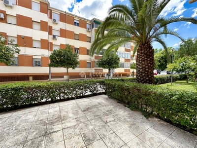 Venta Piso Linares. Piso de tres habitaciones Plaza de aparcamiento