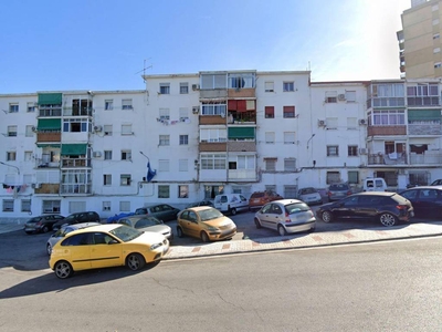 Venta Piso Málaga. Piso de tres habitaciones en Calle Trinquete. Buen estado primera planta con terraza