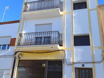 Venta Piso Montijo. Piso de tres habitaciones Segunda planta con terraza